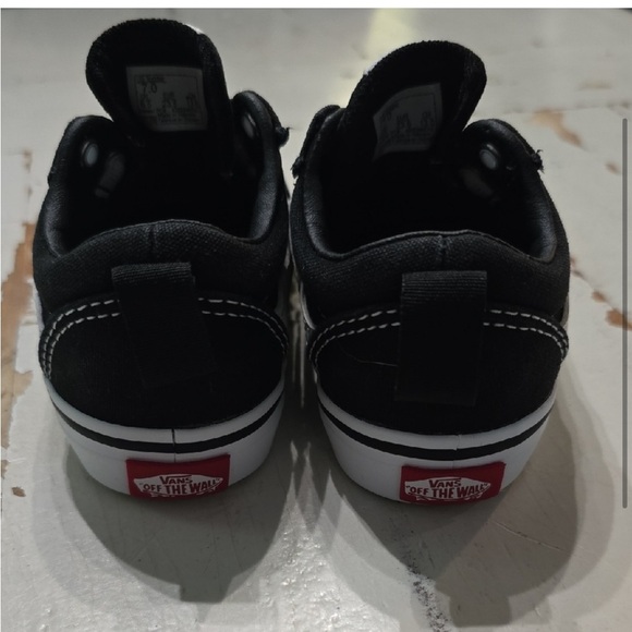 Vans Kids Classic Black and White Sneakers - Picture 2 of 4